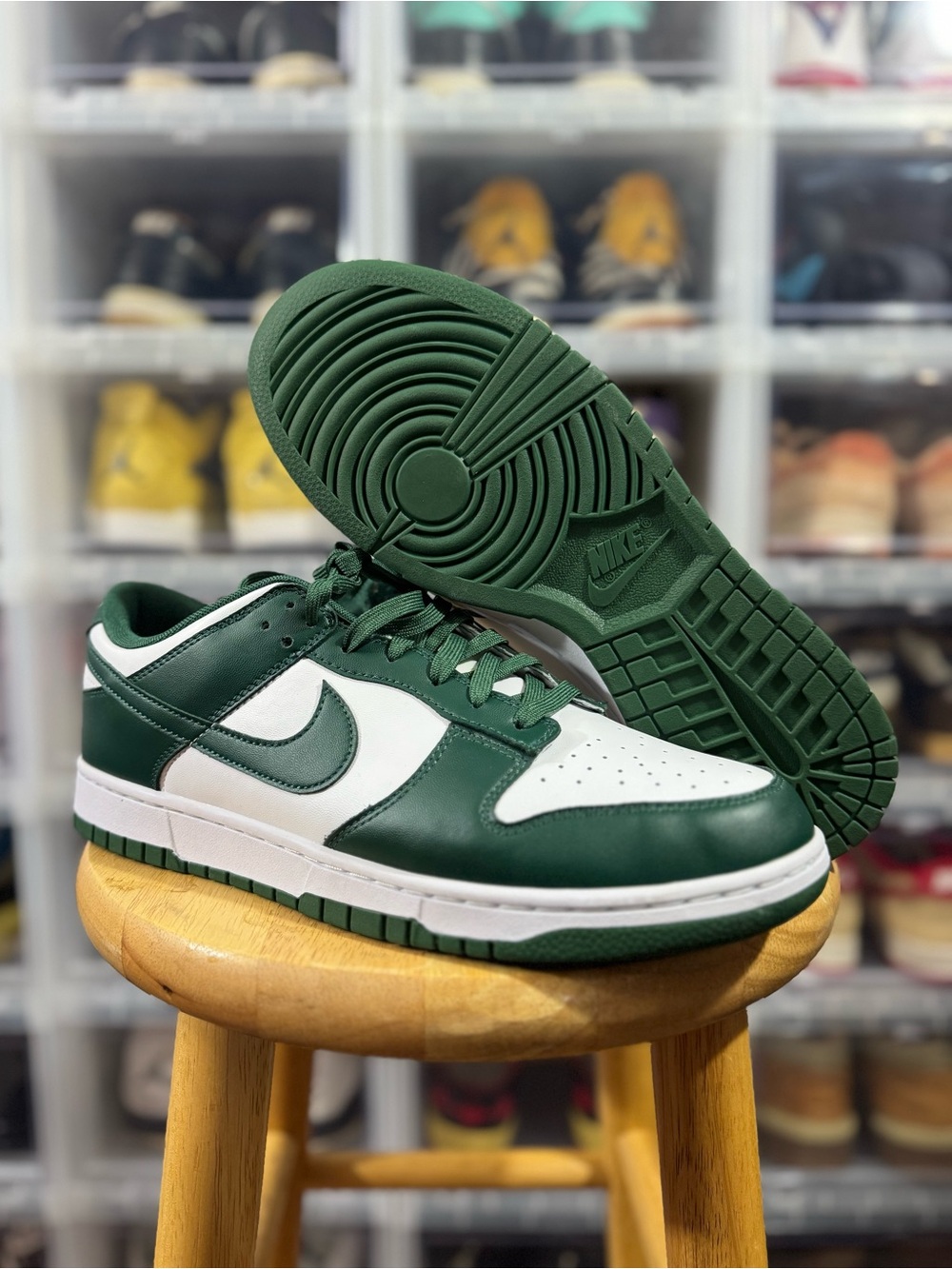 Nike Dunk Low ‘Michigan State’ - Picture 4 of 5